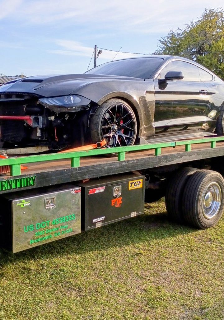 S&s Towing Llc (1)